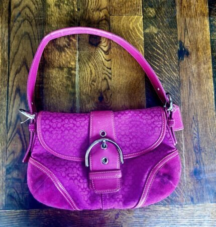 Y2K Vintage Coach 2004’s Soho Signature Shoulder Canvas Bag ❤️✨