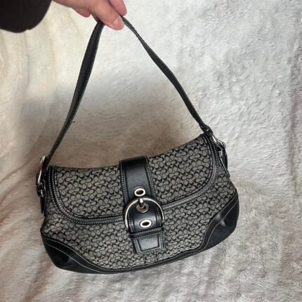 Y2K Coach Signature Canvas Soho Shoulder Bag ❤️✨